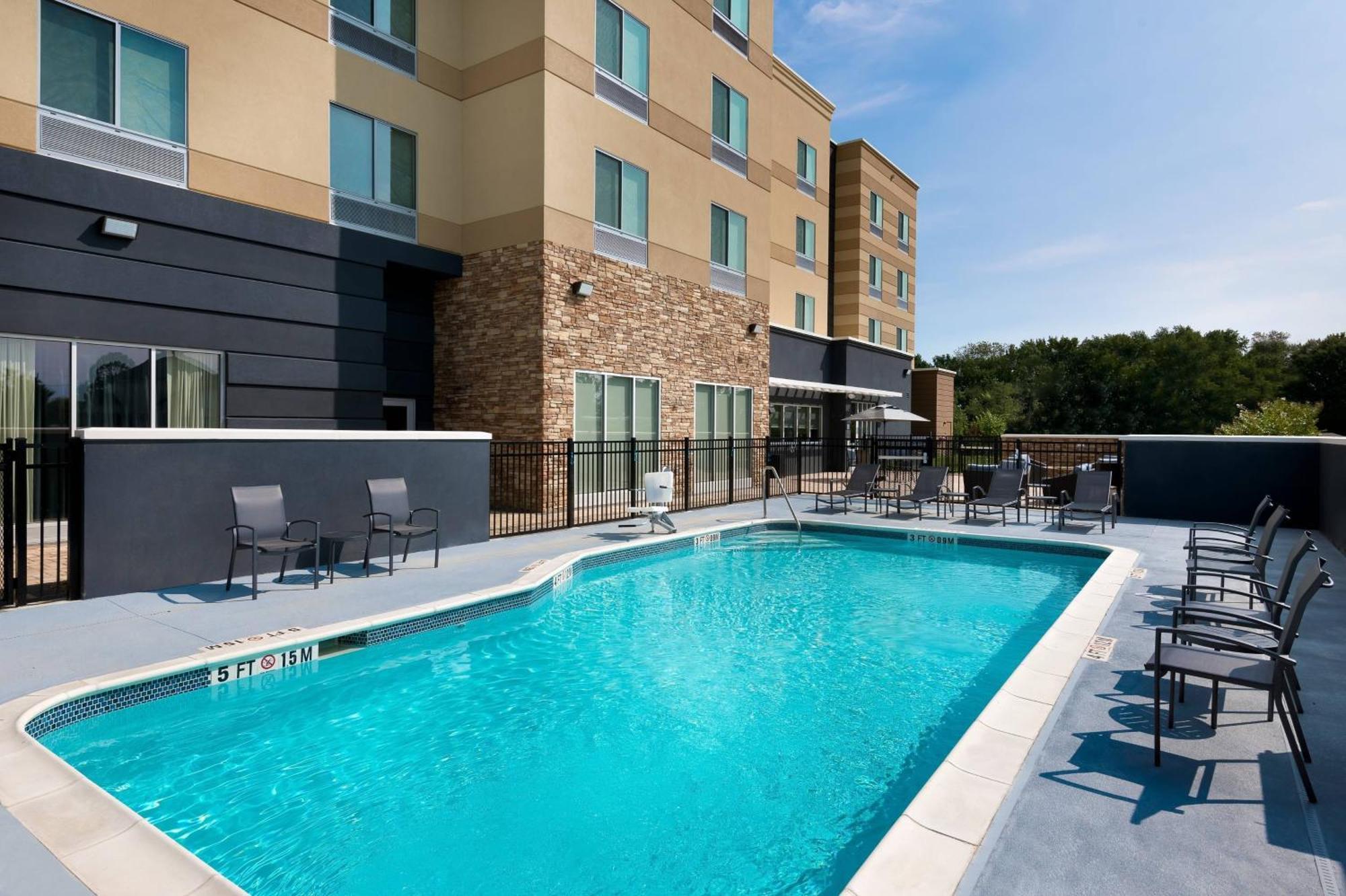 Fairfield Inn & Suites Charlotte Монро Екстер'єр фото